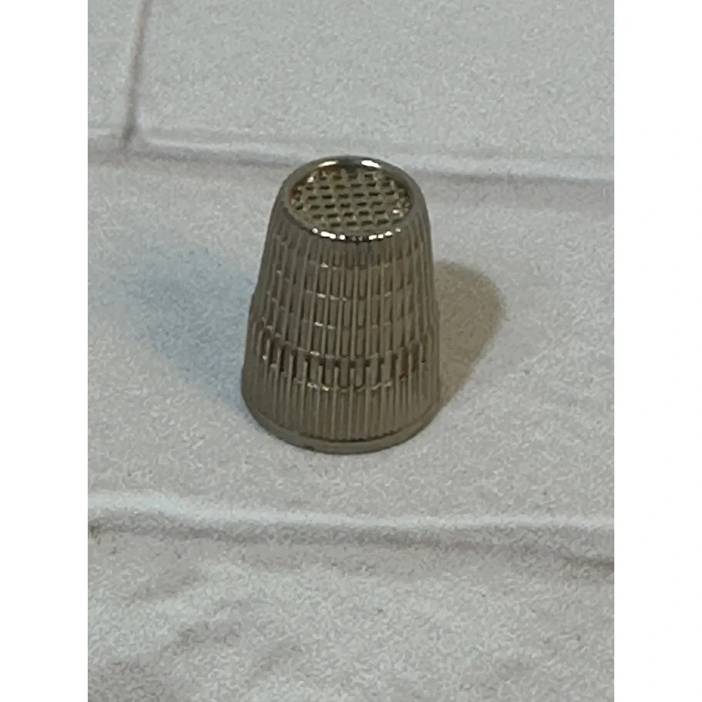 Vintage West Germany Metal Sewing Thimble Size 10 17mm Silver Tone Dimple Tailor